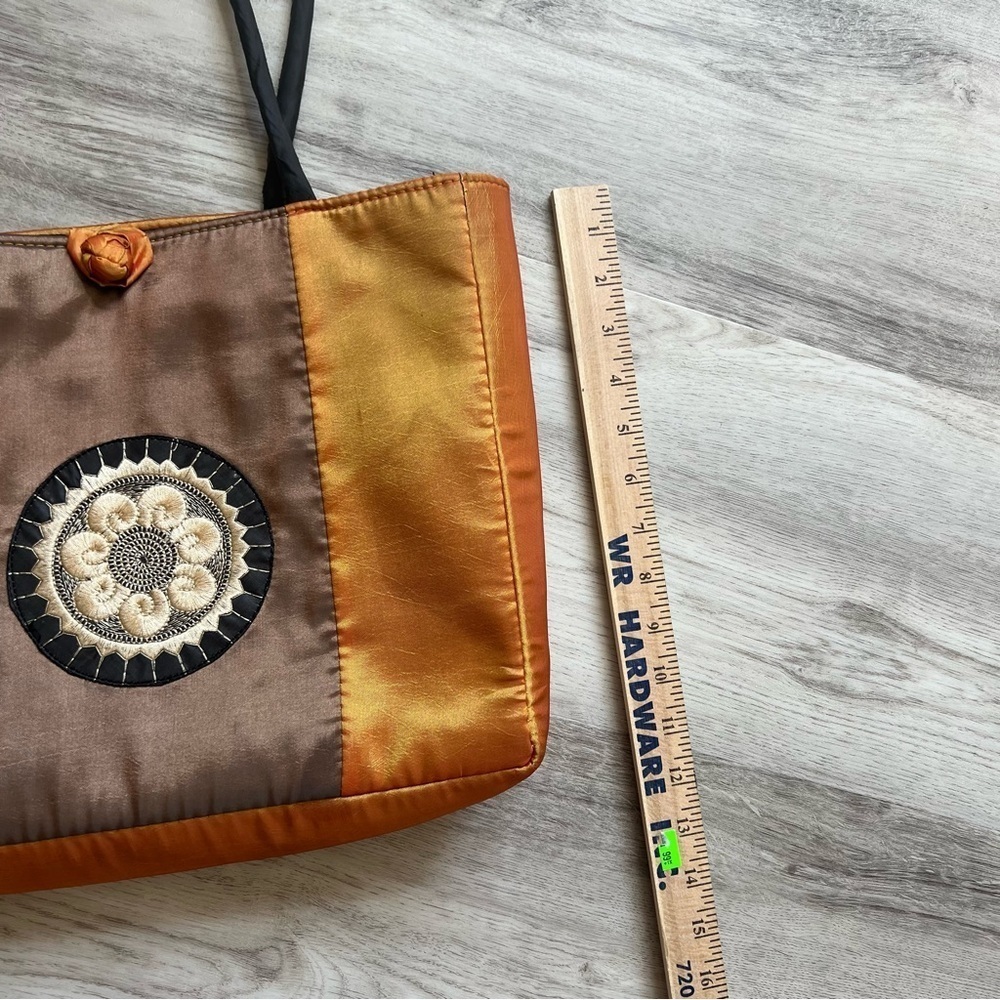 Vintage silk embroidered boho tote tote - Picture 4 of 8